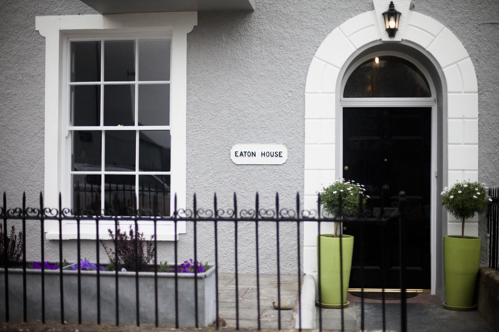 Hotel Eaton House Pembroke Exterior foto